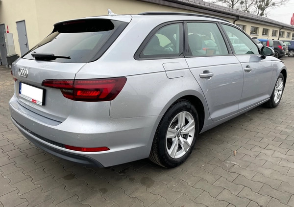 Audi A4 cena 76800 przebieg: 152000, rok produkcji 2018 z Syców małe 172